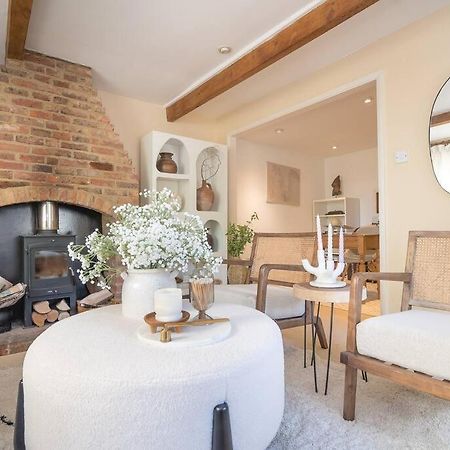 Adorable 2 Bedroom Guest House Hawkhurst Eksteriør billede