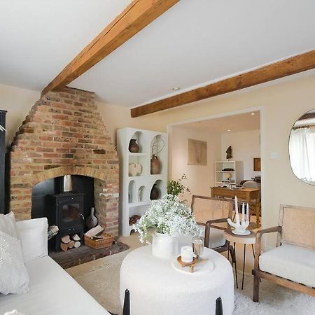 Adorable 2 Bedroom Guest House Hawkhurst Eksteriør billede