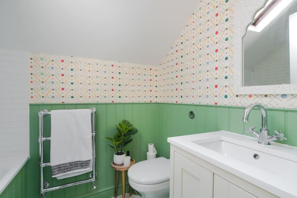 Adorable 2 Bedroom Guest House Hawkhurst Eksteriør billede
